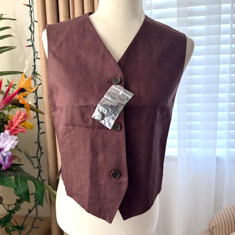 Uniqlo Premium Linen Vest in Brown - Picture 2 of 7